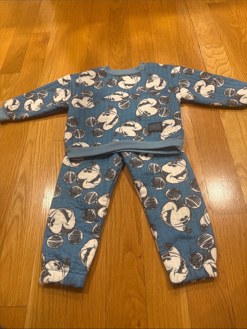 Disney junior Mickey boys two piece outfit size 3T .